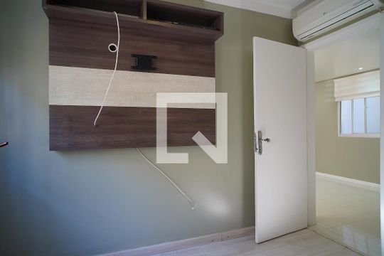 Quarto 1 de apartamento à venda com 1 quarto, 47m² em São João, Porto Alegre