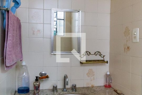 Lavabo de casa à venda com 3 quartos, 154m² em Irajá, Rio de Janeiro