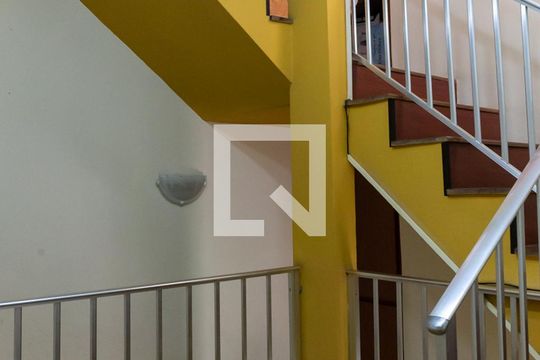 Escada de casa à venda com 3 quartos, 154m² em Irajá, Rio de Janeiro