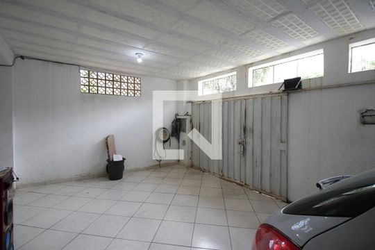 Garagem de casa à venda com 3 quartos, 316m² em Etelvina Carneiro, Belo Horizonte