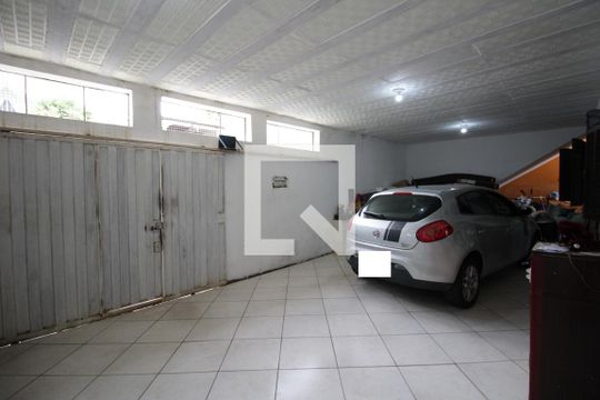 Garagem de casa à venda com 3 quartos, 316m² em Etelvina Carneiro, Belo Horizonte
