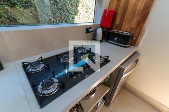 Cozinha de casa para alugar com 1 quarto, 40m² em Paraisópolis, São Paulo