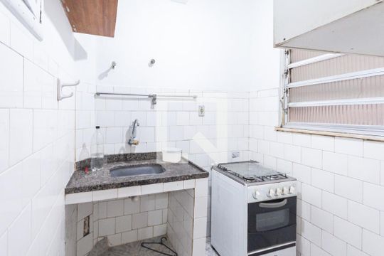 Cozinha de kitnet/studio à venda com 1 quarto, 38m² em Vila Isabel, Rio de Janeiro