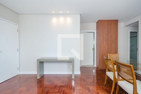 Sala de apartamento para alugar com 3 quartos, 155m² em Prado, Belo Horizonte