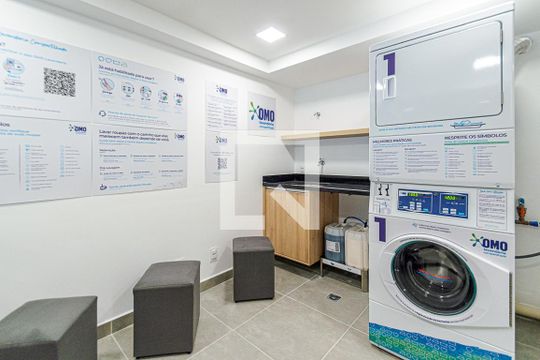 Área comum de kitnet/studio para alugar com 1 quarto, 25m² em Consolação, São Paulo