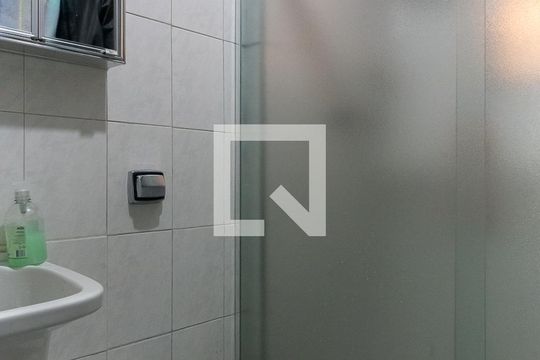 Banheiro de apartamento à venda com 1 quarto, 48m² em Santa Cecilia, São Paulo