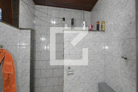 Banheiro de apartamento à venda com 0 quarto, 120m² em Brás de Pina, Rio de Janeiro