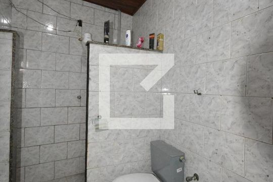 Banheiro de apartamento à venda com 0 quarto, 120m² em Brás de Pina, Rio de Janeiro