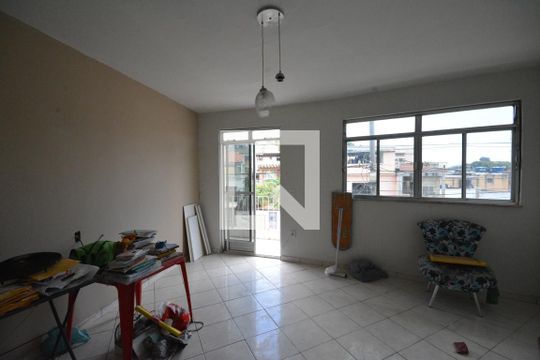 Sala de apartamento à venda com 0 quarto, 120m² em Brás de Pina, Rio de Janeiro