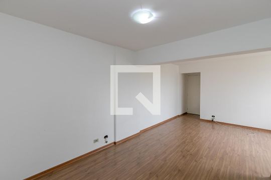 Sala de apartamento para alugar com 3 quartos, 130m² em Nova Piraju, São Paulo