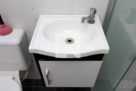 Banheiro de kitnet/studio à venda com 1 quarto, 37m² em Barra Funda, São Paulo
