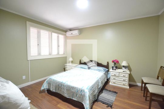 Quarto de casa à venda com 5 quartos, 400m² em Vila Assunção, Porto Alegre