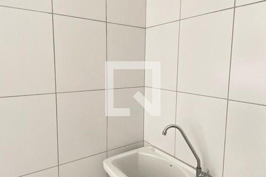 Área de Serviço de apartamento para alugar com 2 quartos, 38m² em Vila Invernada, São Paulo