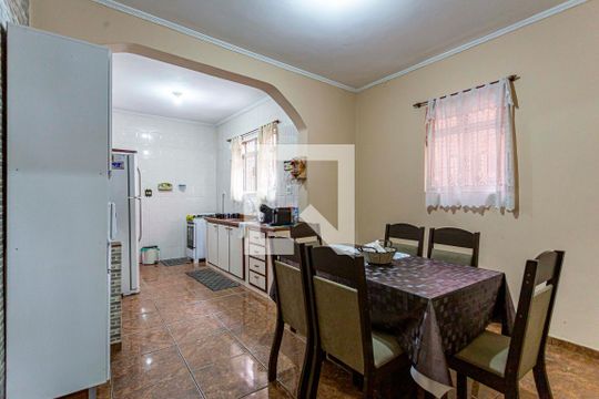 Cozinha de casa à venda com 3 quartos, 312m² em Vila Linda, Santo André