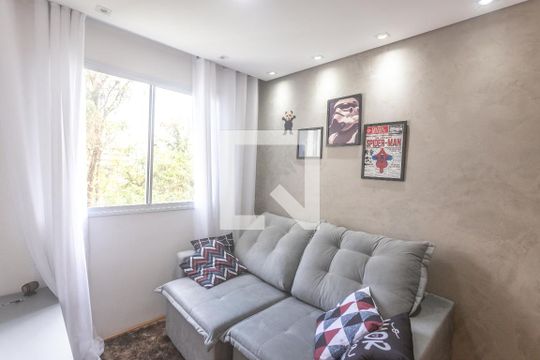 Sala de estar de apartamento à venda com 2 quartos, 38m² em Parque Bristol , São Paulo