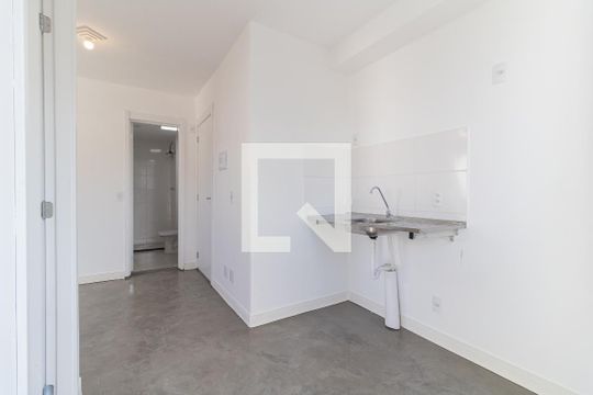 Cozinha de apartamento à venda com 2 quartos, 37m² em Jardim Santa Emília, São Paulo