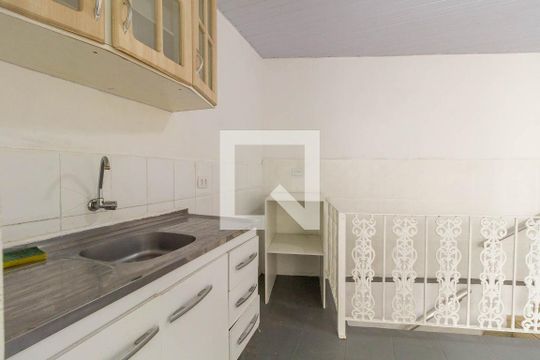 Cozinha de casa de condomínio para alugar com 1 quarto, 33m² em Paraíso, São Paulo