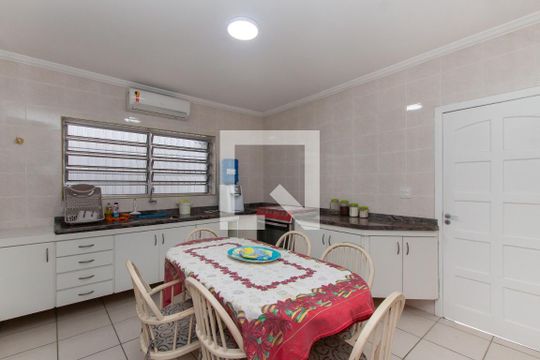 Cozinha de casa para alugar com 4 quartos, 180m² em Balneário Cidade Atlântica, Guarujá