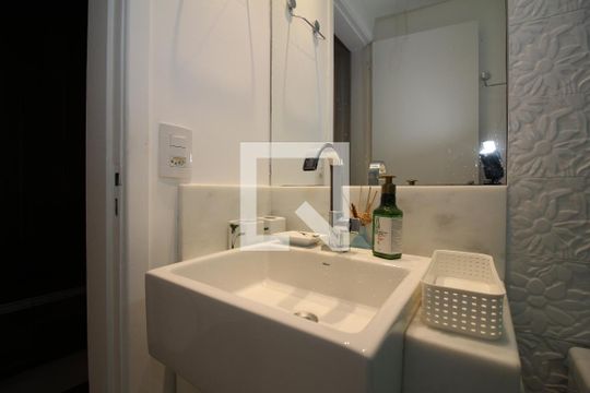 Banheiro Social de apartamento para alugar com 1 quarto, 55m² em Asa Sul, Brasília