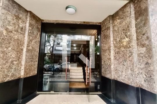 Fachada de apartamento à venda com 3 quartos, 100m² em Copacabana, Rio de Janeiro