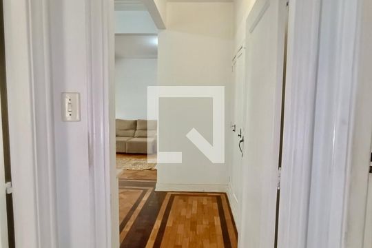 Corredor de apartamento à venda com 3 quartos, 100m² em Copacabana, Rio de Janeiro