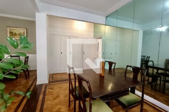 Sala de apartamento à venda com 3 quartos, 100m² em Copacabana, Rio de Janeiro