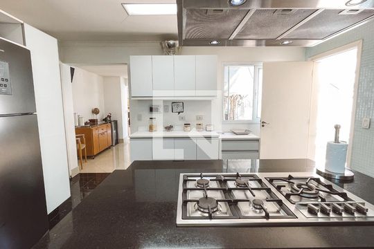 Cozinha de casa à venda com 5 quartos, 561m² em Jardim São Bento, São Paulo