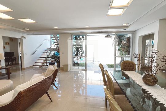 Sala de casa à venda com 5 quartos, 561m² em Jardim São Bento, São Paulo