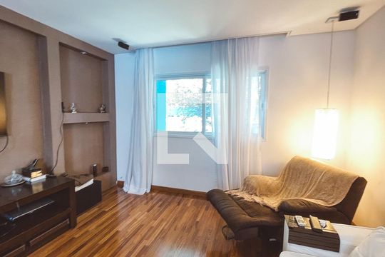 Sala de TV de casa à venda com 5 quartos, 561m² em Jardim São Bento, São Paulo