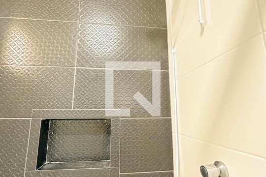 Banheiro da Suíte 2 de casa para alugar com 2 quartos, 97m² em São João do Rio Vermelho, Florianópolis