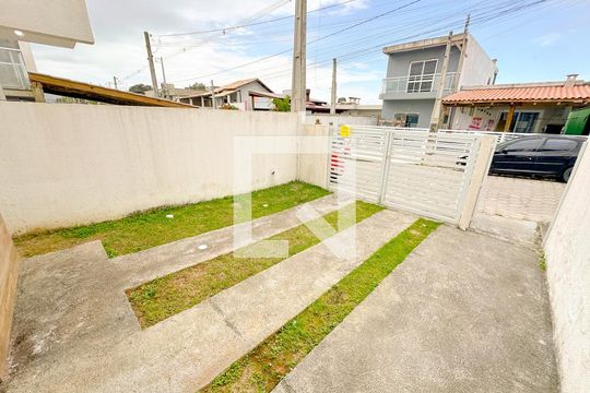 Garagem de casa para alugar com 2 quartos, 97m² em São João do Rio Vermelho, Florianópolis