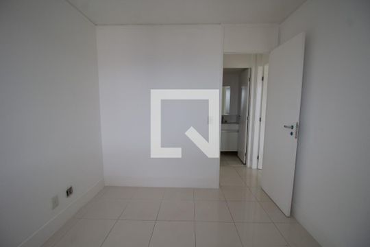 Quarto de apartamento para alugar com 2 quartos, 67m² em Recreio dos Bandeirantes, Rio de Janeiro
