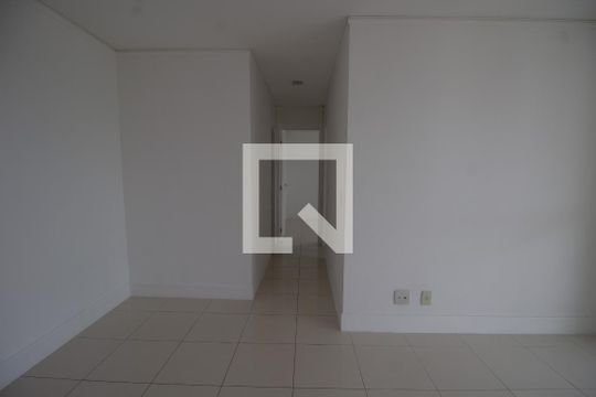 Sala de apartamento para alugar com 2 quartos, 67m² em Recreio dos Bandeirantes, Rio de Janeiro