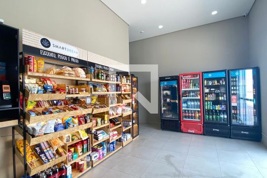 Área comum de apartamento para alugar com 2 quartos, 69m² em Alphaville Empresarial, Barueri