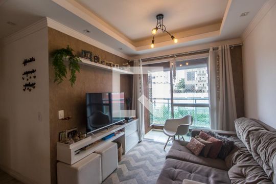 Sala de TV de apartamento para alugar com 2 quartos, 60m² em Bethaville I, Barueri
