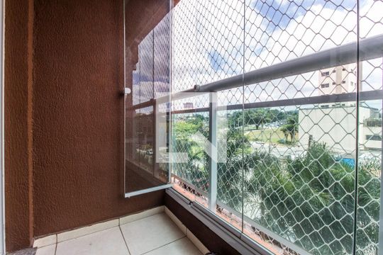Varanda de apartamento para alugar com 2 quartos, 60m² em Bethaville I, Barueri