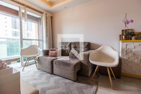 Sala de TV de apartamento para alugar com 2 quartos, 60m² em Bethaville I, Barueri