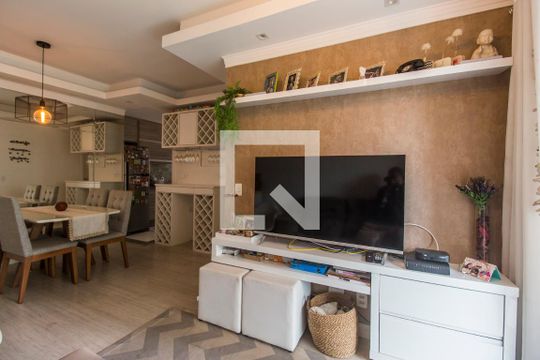 Sala de TV de apartamento para alugar com 2 quartos, 60m² em Bethaville I, Barueri