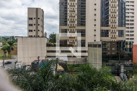 Vista da Suíte de apartamento para alugar com 2 quartos, 60m² em Bethaville I, Barueri