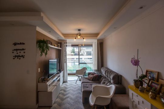 Sala de TV de apartamento para alugar com 2 quartos, 60m² em Bethaville I, Barueri