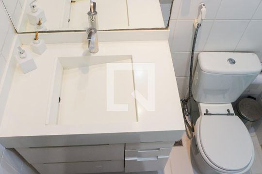Banheiro de apartamento para alugar com 3 quartos, 129m² em Barra da Tijuca, Rio de Janeiro