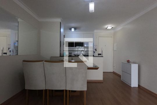 Sala de apartamento para alugar com 3 quartos, 72m² em Jardim Parque Morumbi, São Paulo