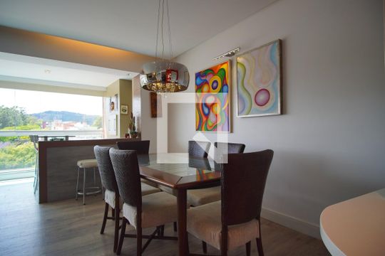 Sala de apartamento à venda com 3 quartos, 129m² em Jardim do Salso, Porto Alegre