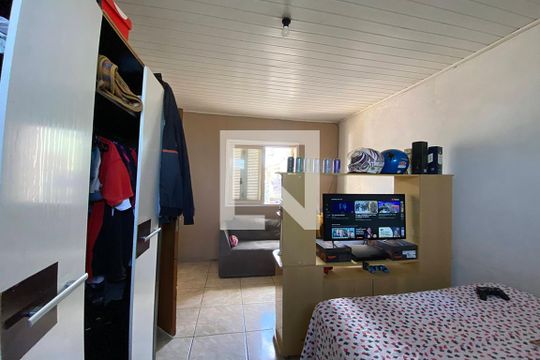 Sala e Quarto  de casa à venda com 3 quartos, 140m² em Duque de Caxias, São Leopoldo