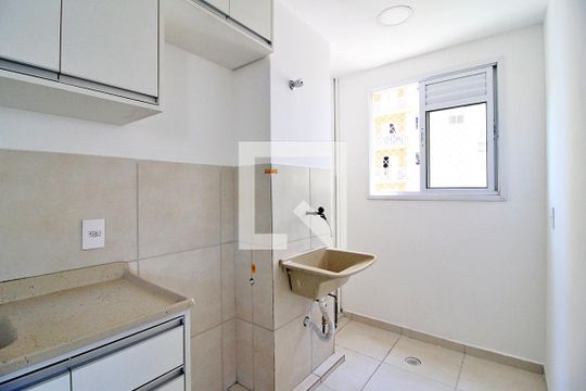 Cozinha e Área de Serviço de apartamento para alugar com 2 quartos, 48m² em Vila João Ramalho, Santo André