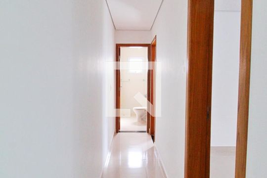 Corredor de apartamento à venda com 2 quartos, 54m² em Parque Oratório, Santo André