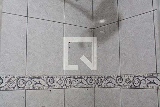 Banheiro de apartamento para alugar com 3 quartos, 78m² em Vila Marina, São Paulo