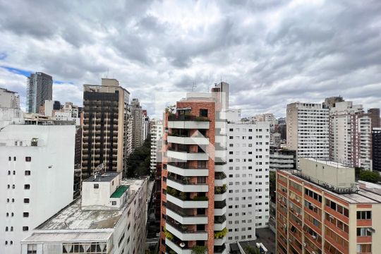 Vista de apartamento à venda com 4 quartos, 185m² em Itaim Bibi, São Paulo