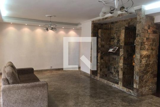 Casa à venda com 3 quartos, 380m² em Chácara Mafalda, São Paulo