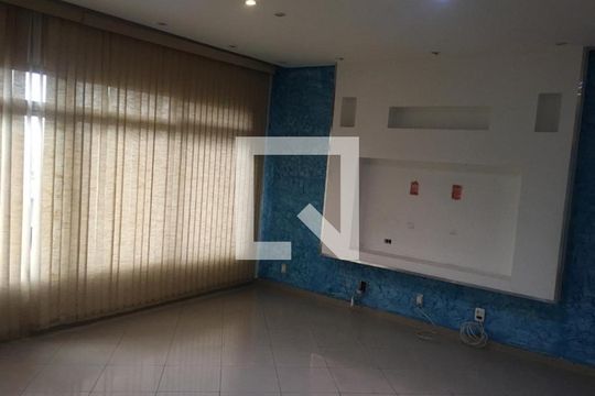 Casa à venda com 3 quartos, 380m² em Chácara Mafalda, São Paulo